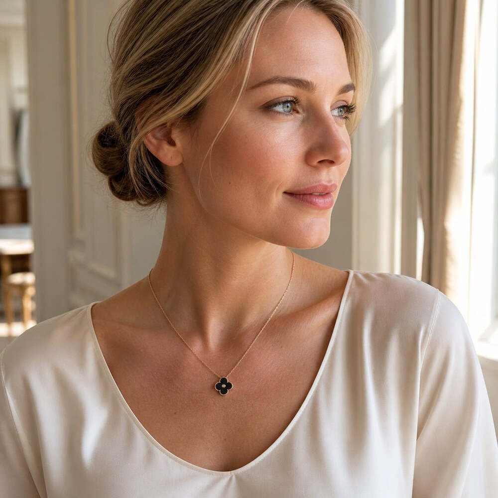 Van Cleef & Arpels Elegant Signature Necklace Style 9 | New with Box - Picture 8 of 9